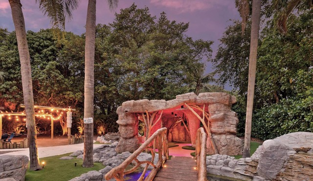The Lagoon | Miami's Exclusive Glam Grotto
