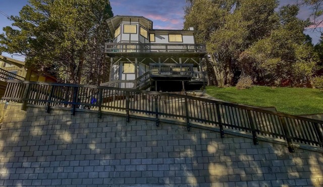 The Lakeview Lodge - LAKE/CITY VIEW CLOSE TO SHOPS FULLY REMODELED