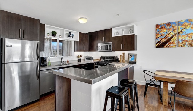 The Ultimate Sunny Stay at our Carbondale Loft