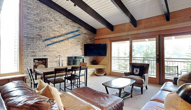 🌲Timberline A3D Deluxe 2-Bedroom + Loft ~ 3/bath ~Hot Tub~Pool~WiFi~Ski-in/out~Local Shuttle🌲