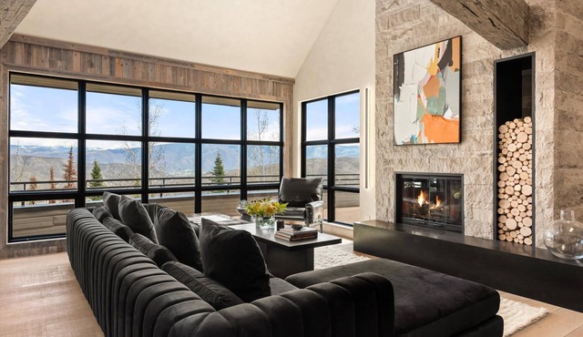 Timberline Lodge | 6BR with Hot Tub, Patio & Views
