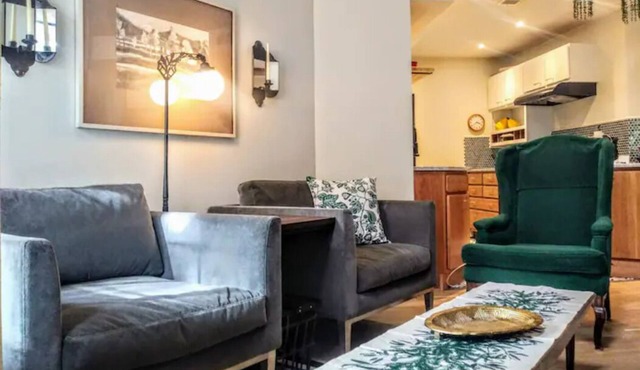 Top Floor. Cathedral Ceilings, Excellent Wi-FI - 20% off for 30 days