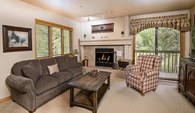 Townsend Place B-106 condo