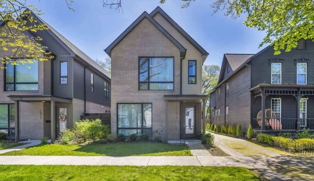 Tremont, Sauna, Cold Plunge, Luxe Modern Colonial
