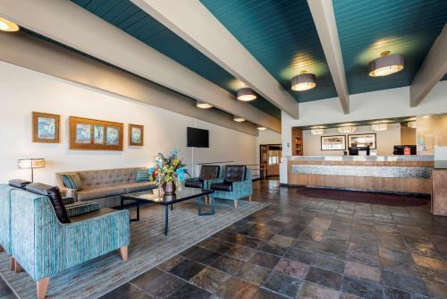 Turquoise Inn and Suites Cortez near Mesa Verde