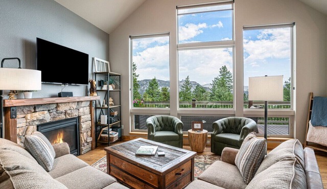 Twin Owls Luxury 4BR, Views & Game Rm