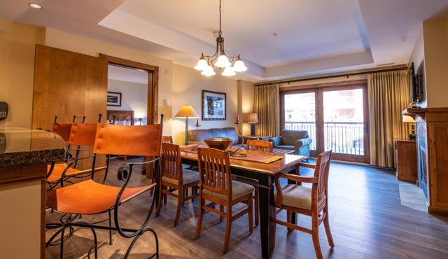 Two Bedroom Condo with a Balcony in Mountaineer Square condo