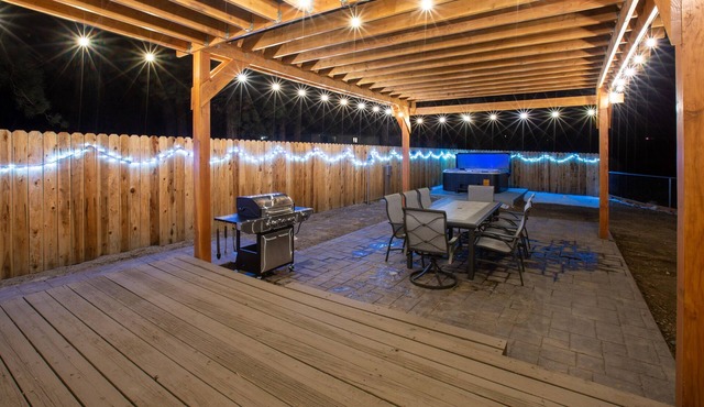 Under the Stars, 1 Night Free!