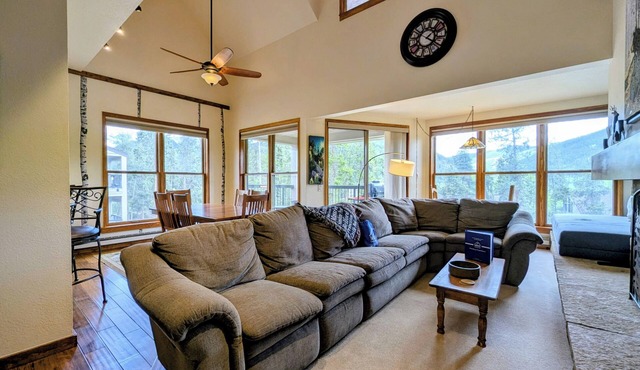 Updated 3B Perfect for Families, On Shuttle Route