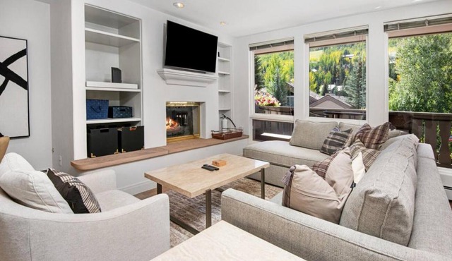 Vail Village 2BR Condo I Walk to Gondola & Dining