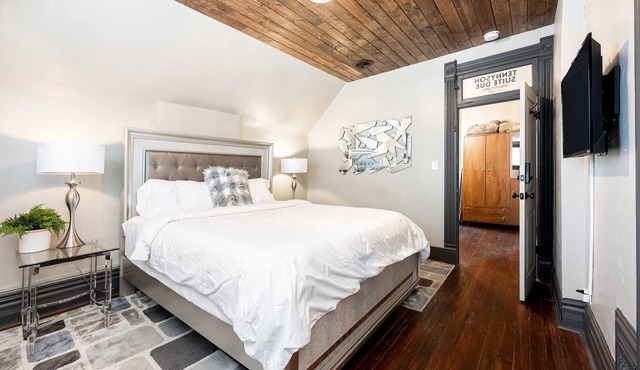 Vibrant Tennyson Victorian | 96 Walk Score | 30+