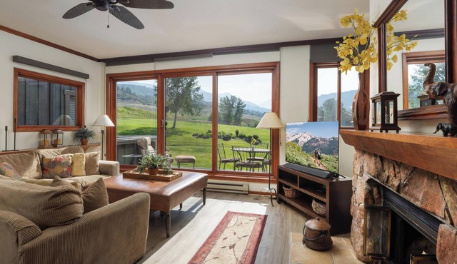 Villas at Snowmass Club - 1611 ~ Snowmass Club Access ~