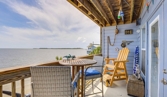Walkable Beachfront Retreat on Cedar Key!