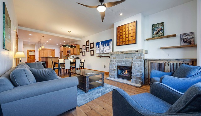 WATRI | Newly Listed | A/C | Downtown | Yampa River Views | Gas Grill | Pet Frie