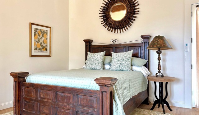 Westbrooks Olive Door Studio- Cozy Mediterranean Suite in Santa Ynez hills