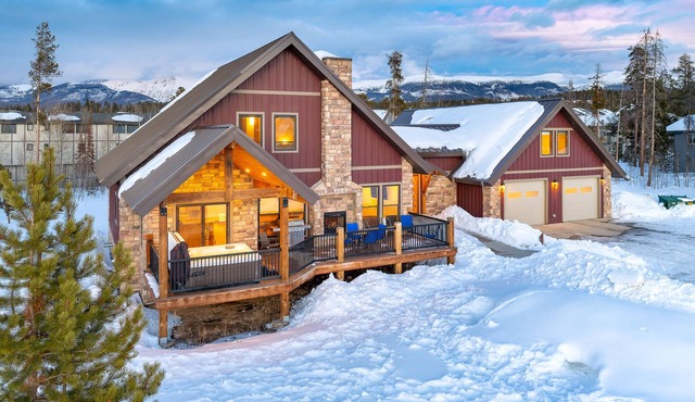 Winter Park Ranch Home I Hot Tub I Great Views I Bunk Room I Game Room I Discounted Attractions