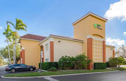 Extended Stay America Suites Boca Raton Commerce 