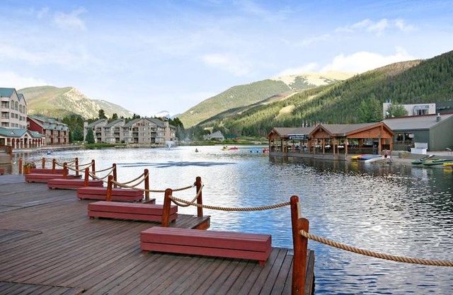 Lenawee 1728 by Summitcove Vacation Lodging
