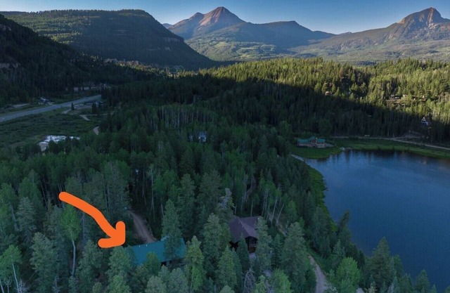 Secluded Mountain Home on Columbine Lake - Decks/Views - 1 mile to Purgatory