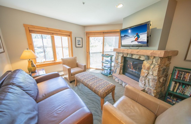 Unit w/Breathtaking Views, Walk to River Run Fun