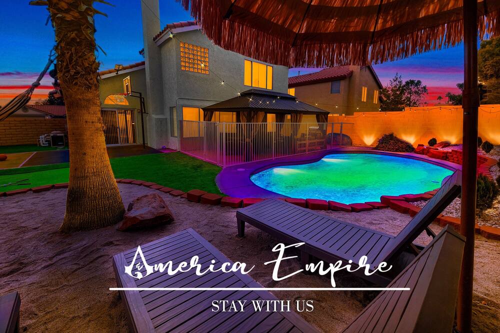 Spring Valley Villa | Luxury Diamond Class 2,700 sqft Villa 15-min STRIP with FREE Heated Pool