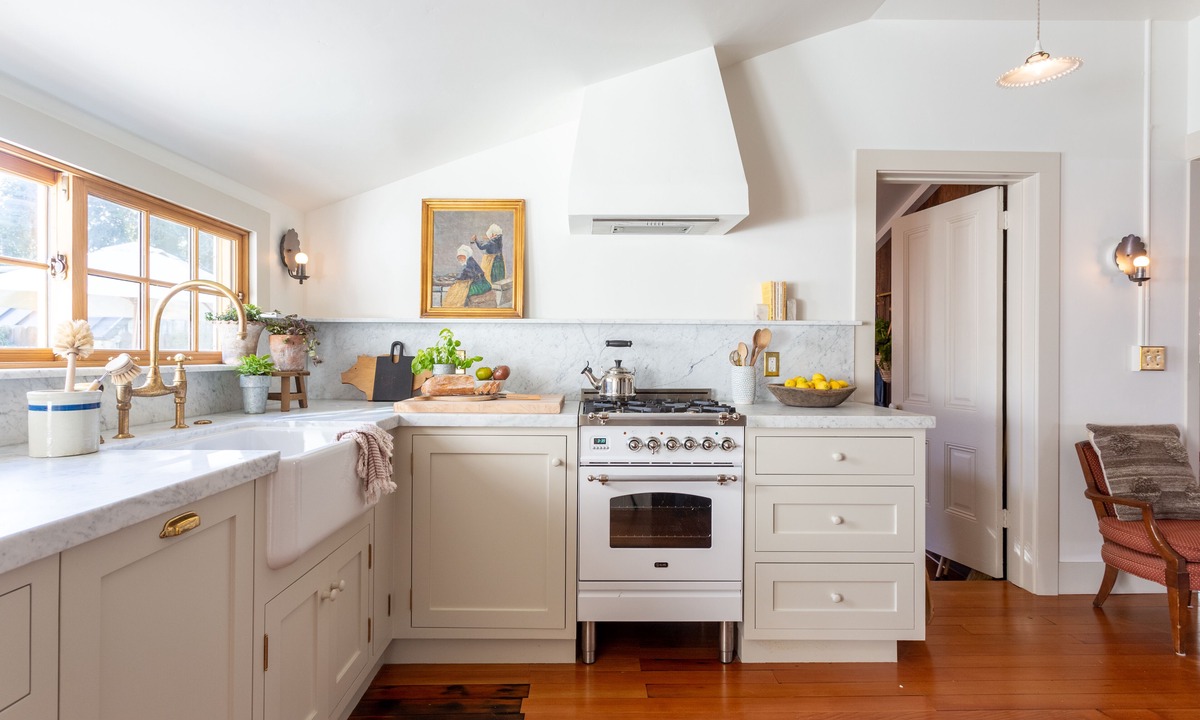 Ballard House | Guesthouse in Ballard