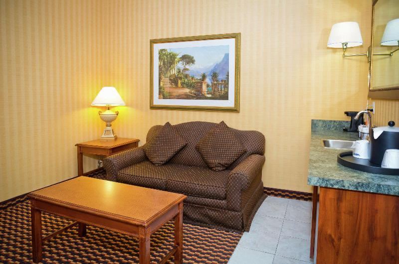 Photo of Livingroom in Arden-Arcade