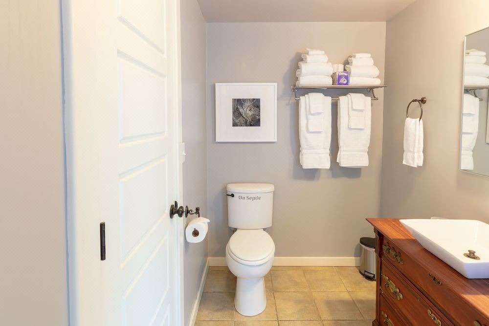 Photo of Bathroom in Green Mountain Falls