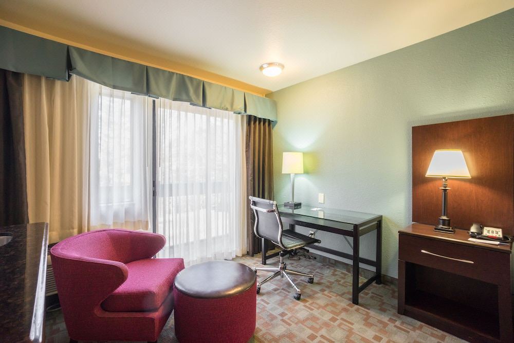 Photo of Livingroom in Old Mountain View