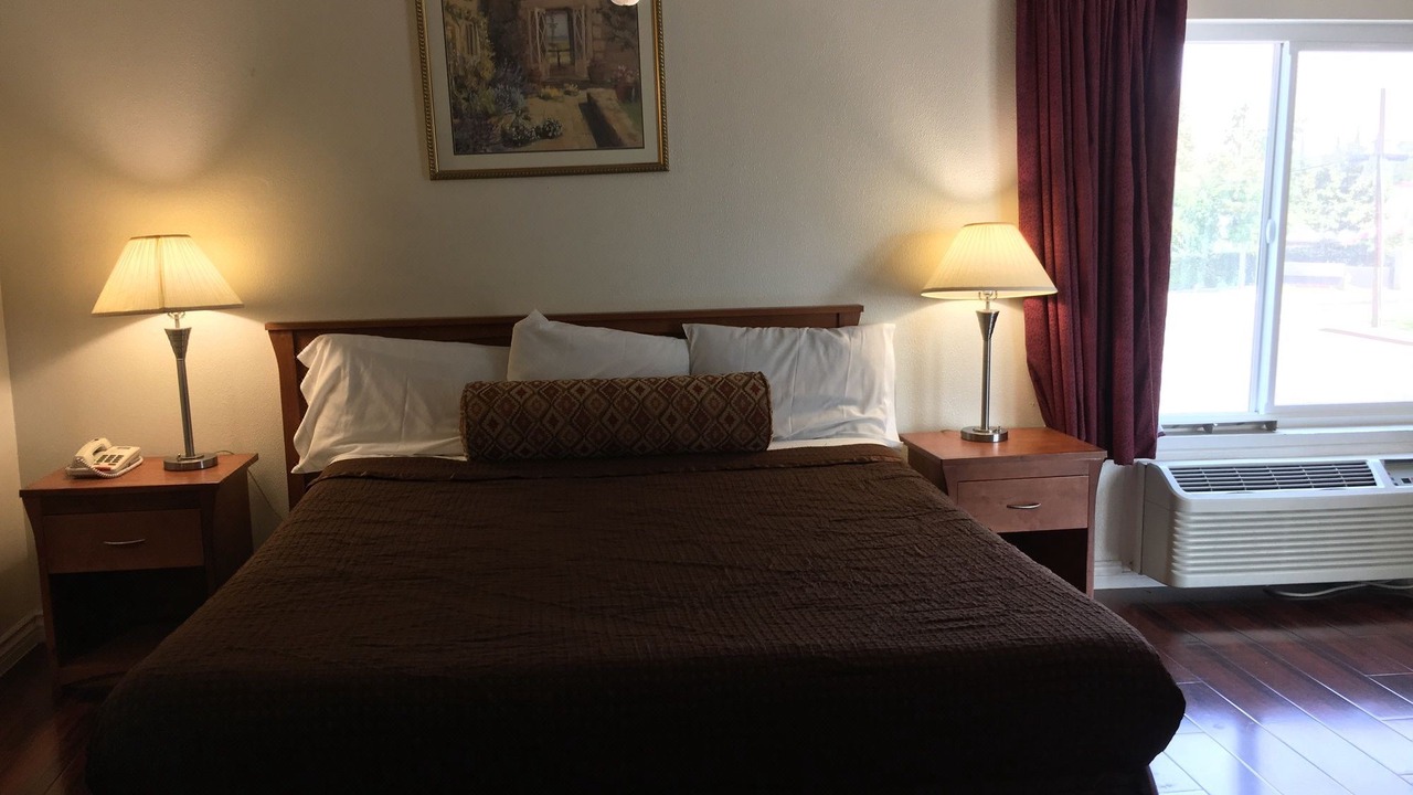 Photo of Bedroom in La Sierra