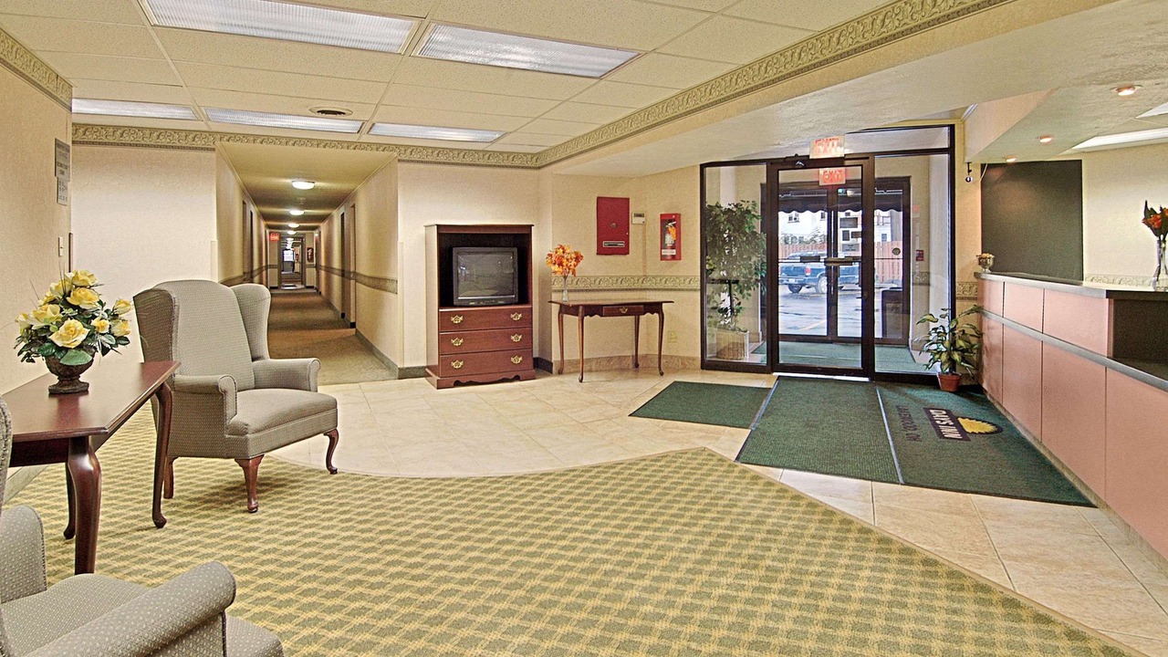 Photo of Livingroom in Lakewood
