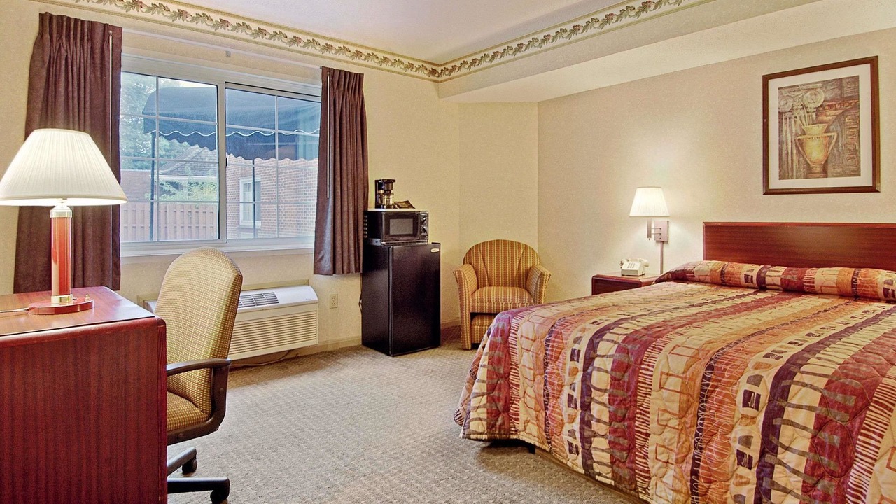 Photo of Bedroom in Lakewood
