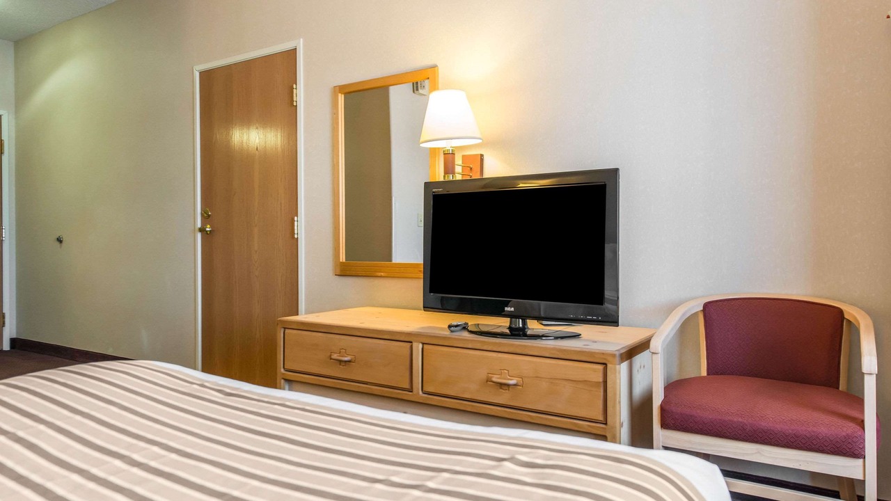 Photo of Bedroom in Pueblo West