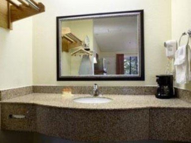Photo of Bathroom in Banning