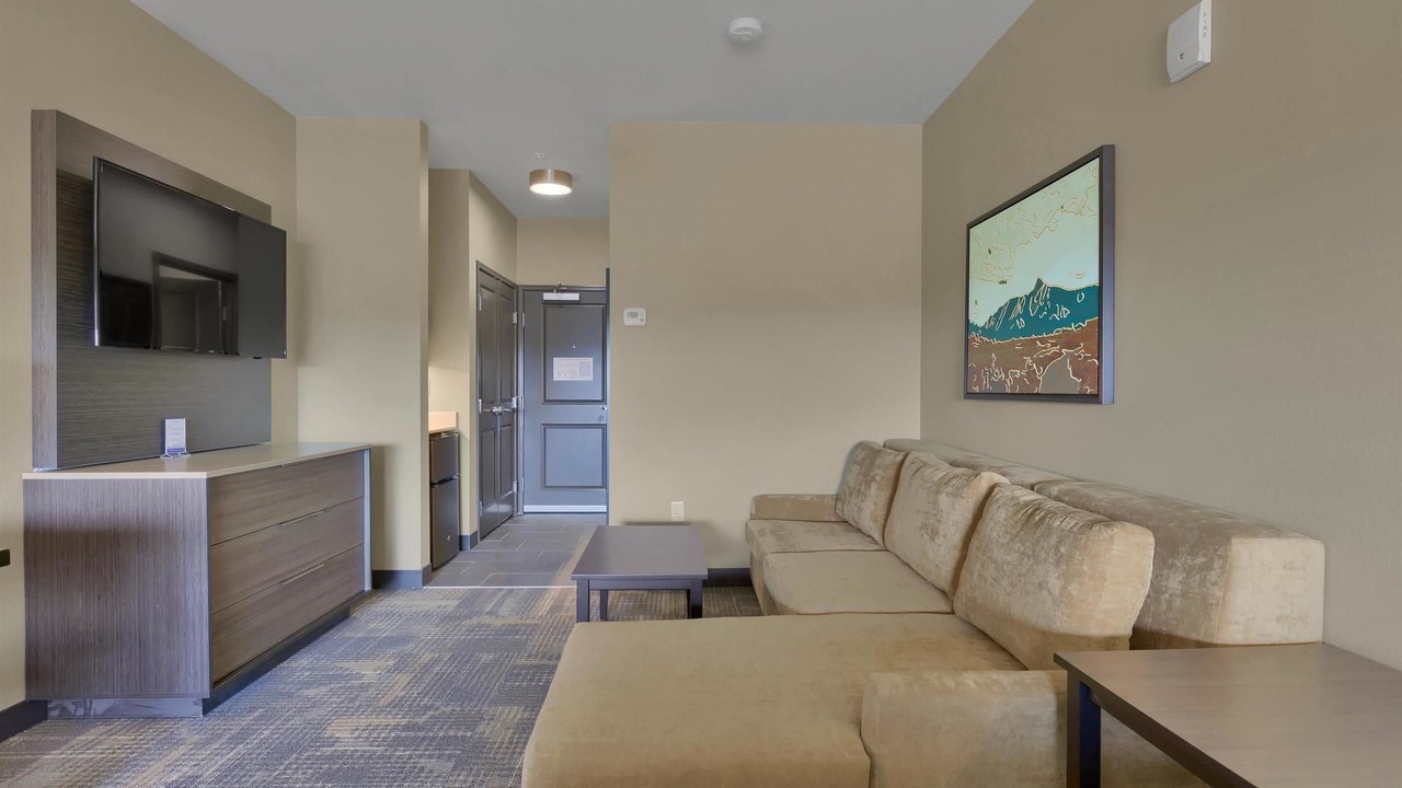 Photo of Livingroom in West Colorado Springs