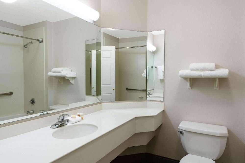 Photo of Bathroom in Pueblo