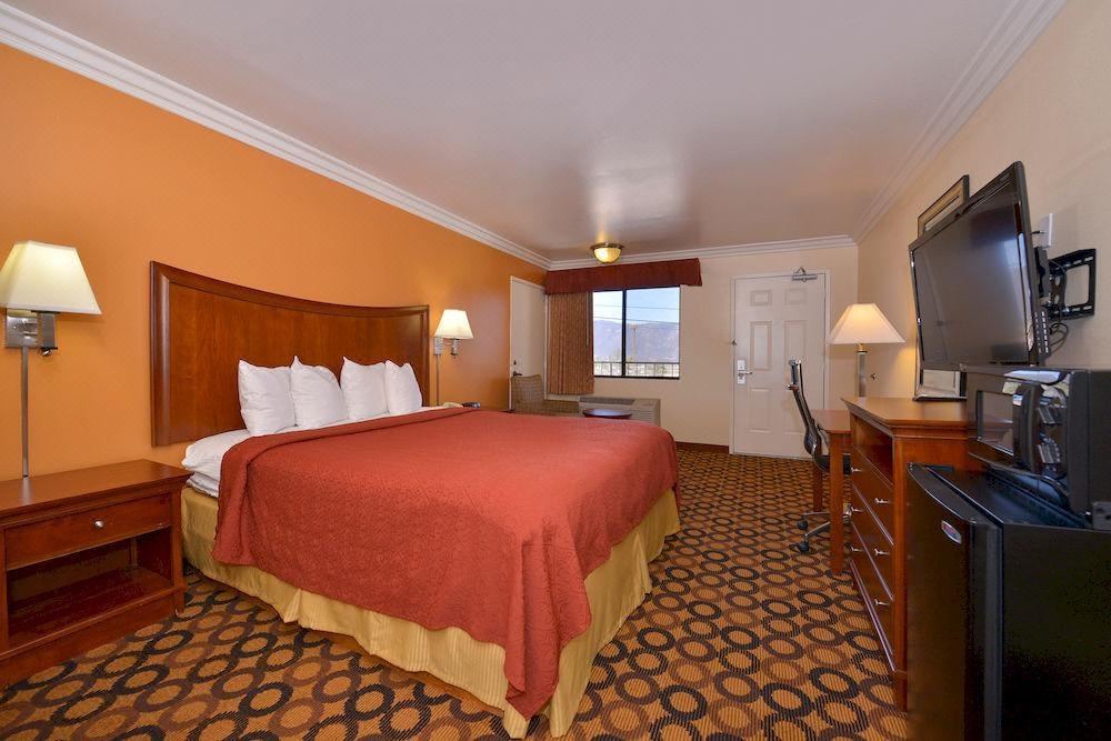 Photo of Bedroom in Lake Elsinore