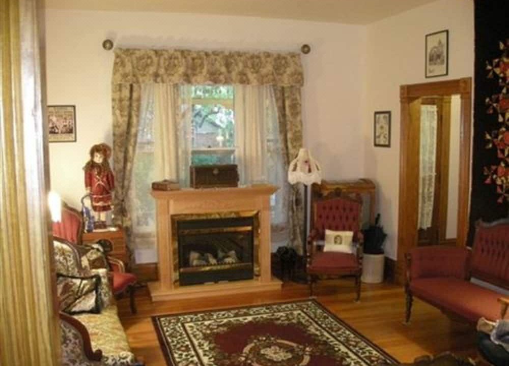 Photo of Livingroom in Golden