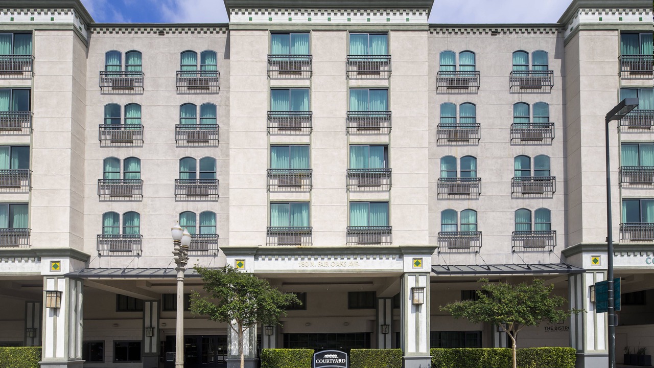 Photo of Buildings in Old Pasadena