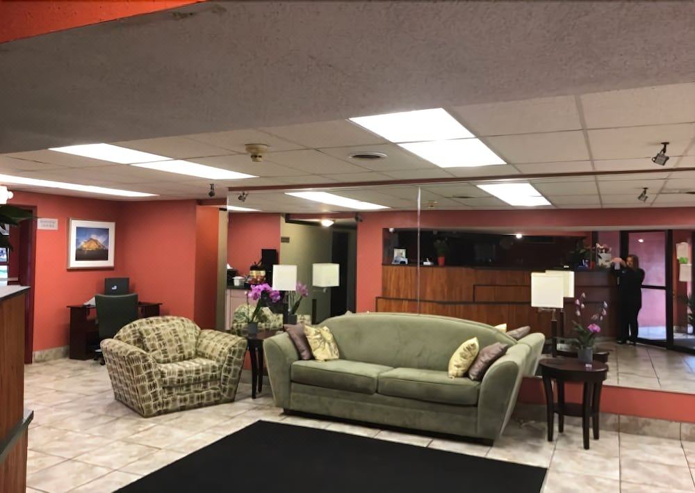 Photo of Livingroom in Lakewood