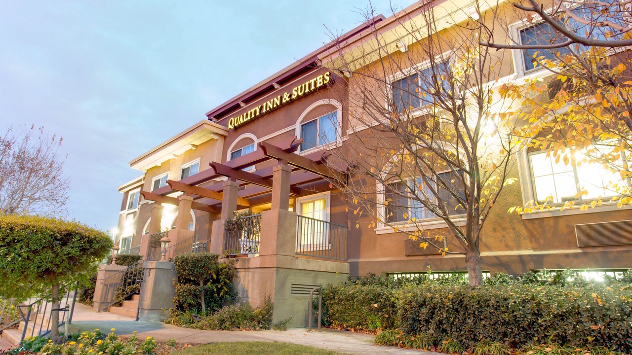 Photo of Buildings in North Whisman