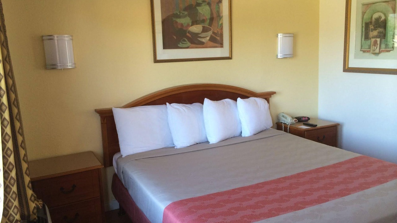 Photo of Bedroom in Hemet