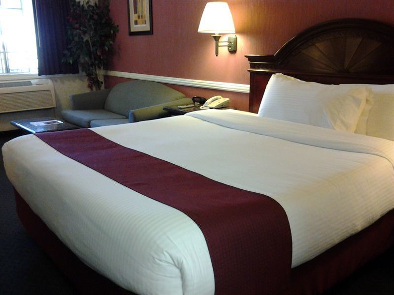 Photo of Bedroom in Riverside