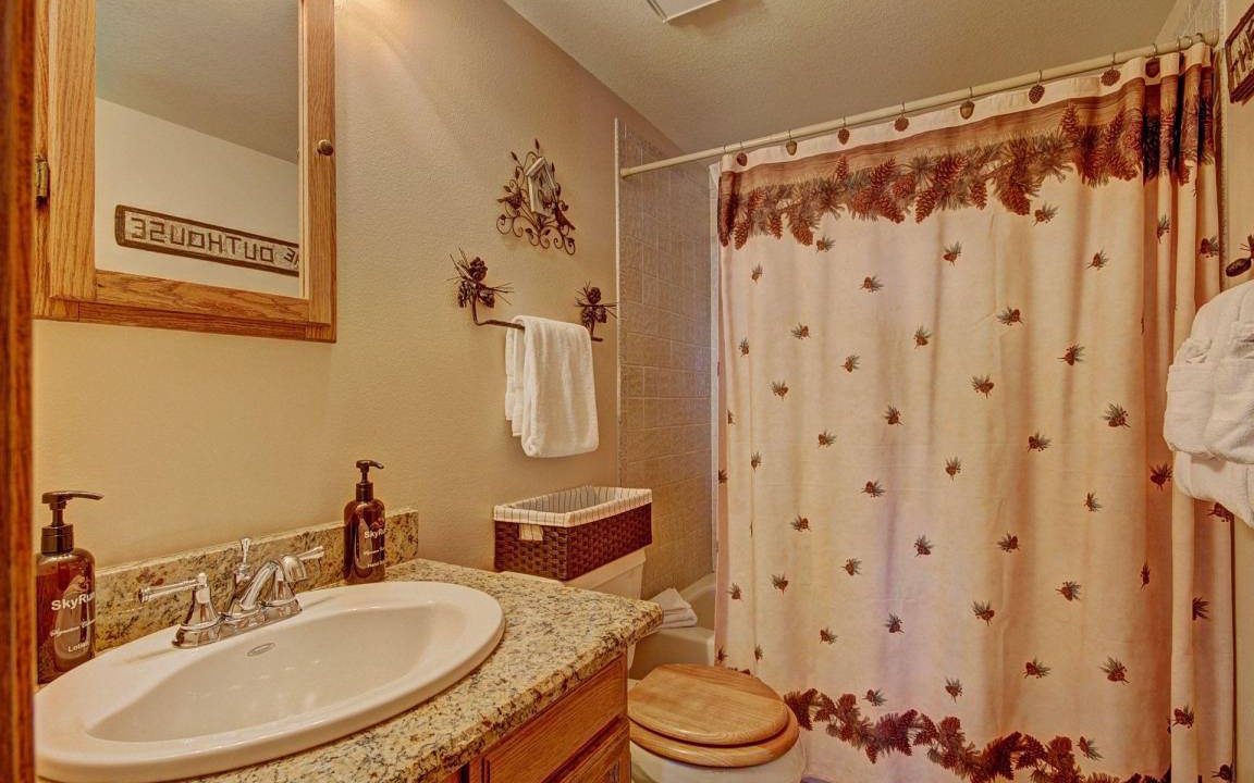 Photo of Bathroom in Wildernest