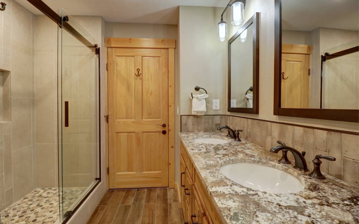 Photo of Bathroom in Copper Mountain Village