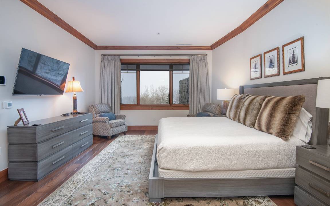 Photo of Bedroom in Avon