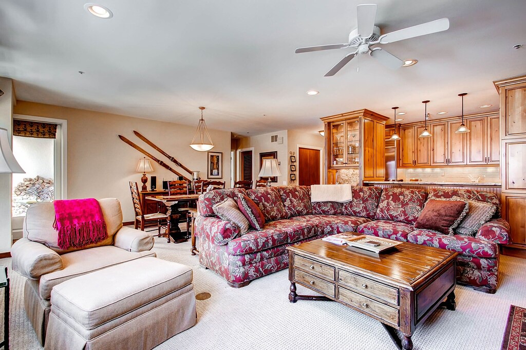 Photo of Livingroom in Beaver Creek