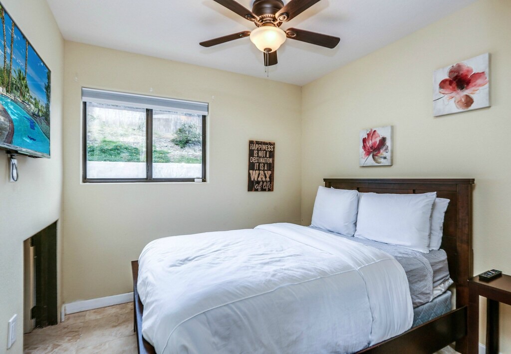 Photo of Bedroom in Chino Canyon