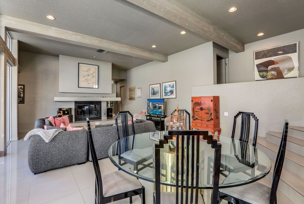 Photo of Livingroom in Chino Canyon