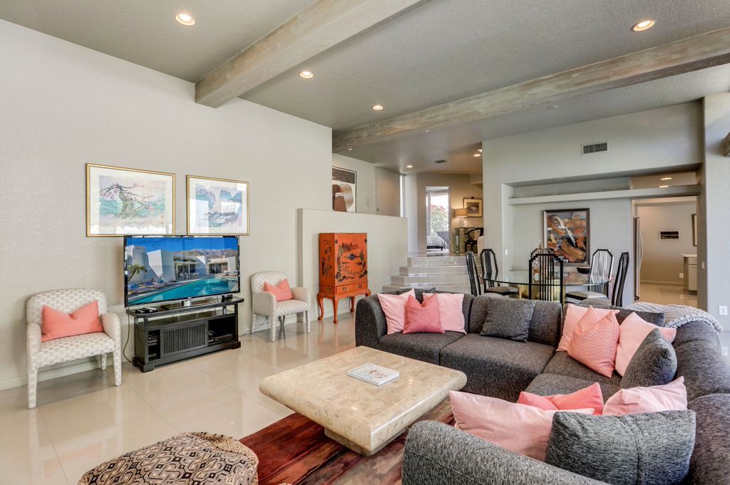 Photo of Livingroom in Chino Canyon